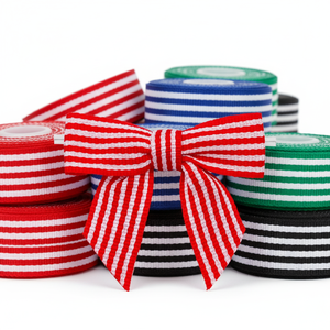 Cinta de grogrén Gordon Ribbons a rayas rojas y blancas para envolver regalos, decoración de pasteles, manualidades y la elaboración de lazos. - Product Image 3