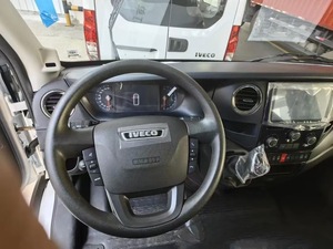 Camión de Carga Diésel <span class=keywords><strong>4x4</strong></span> <span class=keywords><strong>Iveco</strong></span> Oba Shanhai de Nanjing, Vehículo Todoterreno Profesional para 5-9 Pasajeros, Varias Configuraciones Inteligentes - Product Image 4