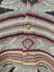 Cárdigan Multicolor Hecho a Mano Estilo Casual de Punto Inspirado EN EL Suroeste con Patrones Geométricos Rústicos Acogedor Cierre de Botones - Product Image 3