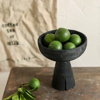 Petit plateau de fruits à jambe haute noire Ornements d'assiette de fruits Assiette en bois noir massif Plateau à bonbons en bois vintage