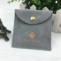 Pochette à bijoux en velours avec logo personnalisé, pochette de luxe à rabat avec bouton pression, sac d'emballage pour bijoux, sac cadeau en daim pour collier et boucles d'oreilles