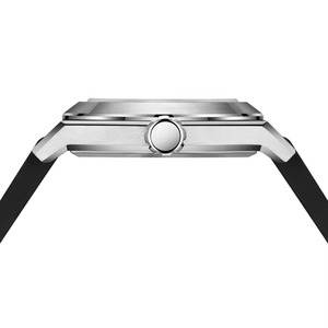 El titanio es una opción popular para las carcasas de relojes debido a su diseño elegante y moderno. - Product Image 5