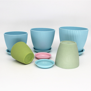 Pots en plastique <span class=keywords><strong>de</strong></span> jardin extérieur <span class=keywords><strong>de</strong></span> haute qualité pots <span class=keywords><strong>de</strong></span> <span class=keywords><strong>fleurs</strong></span> décoratifs en gros avec finition <span class=keywords><strong>de</strong></span> revêtement en poudre pour plantes - Product Image 1