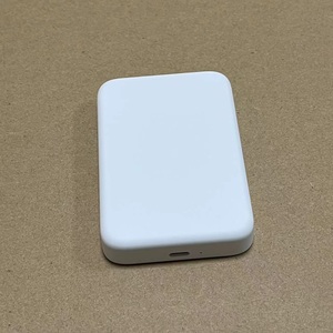Batería Externa de Carga Rápida para Teléfono IPB01 5000mAh, Banco de Energía Magnético Inalámbrico para Teléfonos Inteligentes, Venta al Por Mayor - Product Image 2