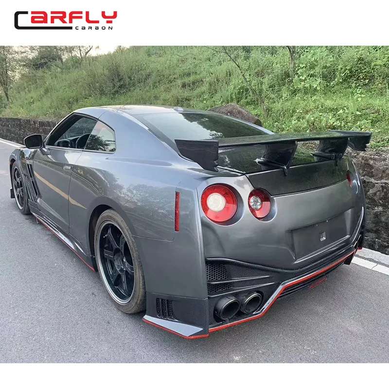 Nismo stil karbon Fiber cam gövde kiti Nissan GTR R35