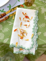 Serviettes en lin et coton brodées à la main, modernes, carrées, à bordure festonnée, vertes, pour la décoration de table
