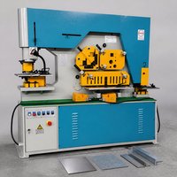 Machine hydraulique combinée de poinçonnage et de cisaillement pour tôles et profilés en acier, pour la fabrication métallique