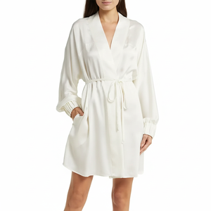 เสื้อคลุมอาบน้ำผู้หญิงทรงเข้ารูปใส่นอนไซส์ใหญ่พิเศษชุดคลุมอาบน้ำตัวยาวสำหรับฤดูหนาว - Product Image 1