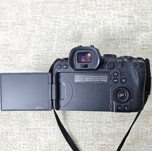 Appareil photo numérique hybride plein format Canon R6 d'occasion (90 % neuf) pour la photographie domestique d'entrée de gamme - Product Image 2