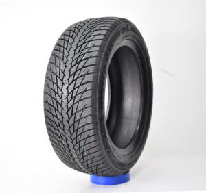 Neumáticos de Invierno Sin Clavos 215/55R17 Nuevos - Product Image 1