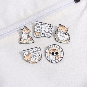 Lettere di spille in metallo per gatti personalizzate Il mio migliore amico è un gatto divertente spilla con spilla smaltata regali creativi per bambini che gli <span class=keywords><strong>amici</strong></span> usano Souvenir - Product Image 2