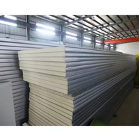 Isolation en mousse de polyuréthane/panneaux sandwich isolés pour murs et toits de maisons préfabriquées