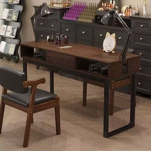 Mesa de manicura retro mejorada con lámpara americana de clip, económica, para salón de uñas, individual o doble, estilo minimalista de celebridad de internet. - Product Image 3