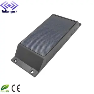 Factory Remote Tracking Container Truck Trailer Fleet Management Gps Tracking Device Powered Gps Tracker Solar Track