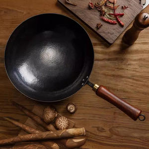 Wok Redondo Antiadherente Hecho a Medida, Estilo Maestro, Hierro Grueso Martillado, Proceso de Nitruración de 5 Capas, Solo Lavar a Mano - Product Image 2