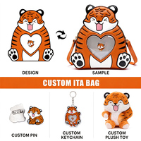 Sacs à bandoulière élégants pour femmes, personnalisés en gros, avec kit complet d'accessoires Ita Bag Anime, y compris épingles de personnage assorties et porte-clés en peluche