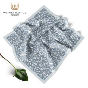 Personalizado Digital Impreso Floral Tudung Bidang 45 Premium Ligero Algodón Gasa Bawal Musulmán Cuadrado <span class=keywords><strong>Hijab</strong></span> - Product Image 2
