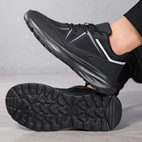 Chaussures de sport pour hommes les plus vendues Printemps Automne Été Ultra-légères Maille respirante Antidérapantes Confortables Résistantes aux chocs Semelle élastique