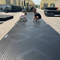 Tapis de protection temporaire pour équipement lourd en PE, résistant à l'huile et antidérapant, 4x8, pour boue, marais, terrains accidentés et protection du sol