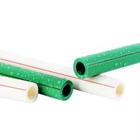 Tuyaux en plastique PPR verts de haute qualité de marque XG PN2.5mpa DN25*2.5mpa*4.2mm durables pour l'alimentation en eau chaude/froide