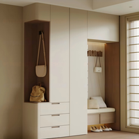 Meuble à chaussures modulaire pratique et personnalisable avec unités extensibles pour l'entrée de la maison, idéal pour les familles en croissance et l'agrandissement continu du stock de chaussures