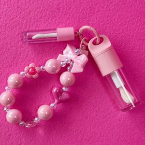 Porte-clés tendance rose avec mini tube de brillant à lèvres et chaîne perlée, emballage cosmétique DIY, contenant de brillant à lèvres personnalisable - Product Image 3
