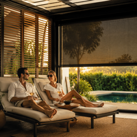 Pergola Bioclimatique Motorisée Moderne de Luxe en Aluminium avec Volets Latéraux à Lamelles, Résistante aux Intempéries, Écologique et Étanche