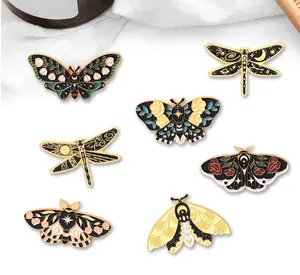 Sıcak satmak kelebek yaka emaye Pin özel Monarch kelebek rozeti ücretsiz tasarım kelebek rozeti