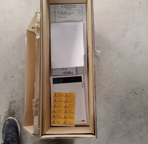ACS880-01-206A-3 A.BB ตัวแปลงความถี่ 110KW 200Hz สาม/เฟสเดียว 50/60Hz VFD IP21 ระบบควบคุม AC 380-415V - Product Image 4