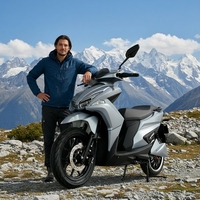 Motor Listrik Off-Road Roda Besar Kecepatan Tinggi Lithium Terlaris 72V 3000W 115km/jam Skuter Listrik Dewasa