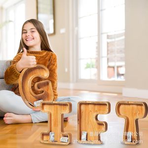 Hucha de madera con forma de letras del alfabeto inglés, portátil, para guardar monedas, ahorrar y como regalo. - Product Image 2