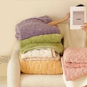Manta suave simple teñida Lisa mantas cálidas de lana de coral personalizadas a granel para el invierno