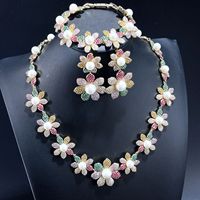 Set Kalung Daisy Pastel Nan Unik dengan Anting Mutiara Kerang dan Kristal Berbentuk Bunga