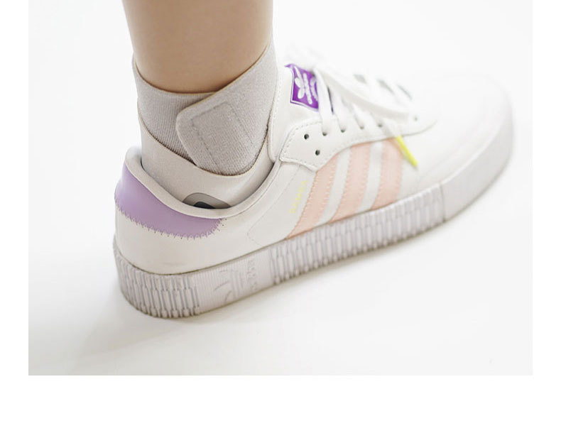 One gray xl left foot-41-46 yards