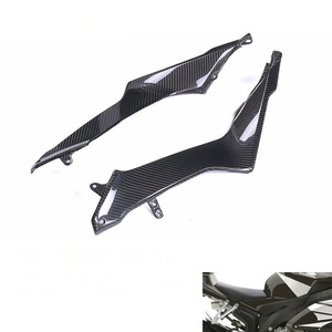 Panneaux latéraux de réservoir en fibre de carbone sèche compatibles CBR1000RR-R 2021-2025, carénage latéral de moto, finition brillante ou mate en option - Product Image 1