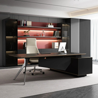 Ensemble de bureau de direction commercial de luxe minimaliste italien noir en forme de L avec armoire latérale en bois pour PDG, style luxe léger