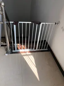 Çocuklar güvenlik koruma bebek kapısı merdiven koruyucu bariyer çit bebek malzemeleri - Product Image 2