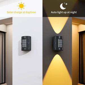 Lámpara solar de pared para exploración forestal, luz LED impermeable de 2,4 pulgadas para exteriores, iluminación ascendente y descendente para decoración de patio - Product Image 4
