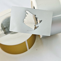 Vente en gros de rouleaux d'autocollants adhésifs à gratter or/argent 35*58mm, étiquettes anti-contrefaçon dorées pour billets à gratter, étiquettes de code QR