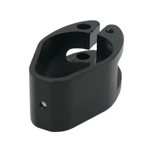 Abrazadera de Montaje de Aluminio Anodizado Negro Mecanizada por CNC Personalizada, Fresado de 5 Ejes, Componente de Repuesto para Motocicleta Personalizado - Product Image 2