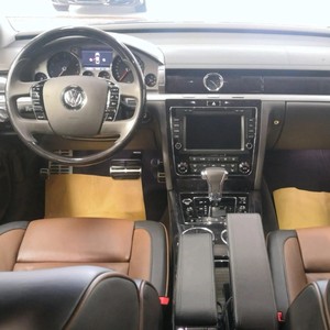 <span class=keywords><strong>Volkswagen</strong></span> <span class=keywords><strong>Phaeton</strong></span> <span class=keywords><strong>2015</strong></span>, berline de luxe d'occasion, voiture haut de gamme pour l'exportation internationale, moteur W12 et savoir-faire de qualité supérieure - Product Image 6