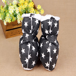 Pantoufles d'hiver à la maison pour femmes, conception de cerf doux, <span class=keywords><strong>botte</strong></span> chaude en denim pour la saison d'automne, caractéristique jetable - Product Image 4