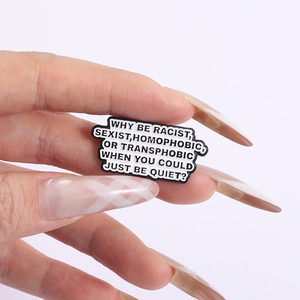 Pin de Esmalte con la Bandera del Orgullo LGBT, Broche, Insignia de Solapa, Joyería, Accesorios, Regalo, ¿<span class=keywords><strong>Por</strong></span> Qué Ser Racista, Sexista, Homofóbica, Transfóbica? - Product Image 4