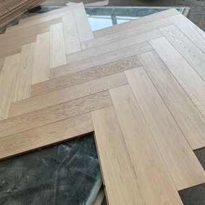 Pavimento in Legno Multistrato di Quercia a Spina di Pesce, Stile Rustico, Ecologico, Standard E0 - Product Image 1