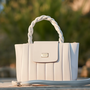 Bolso de Mano de Cuero Blanco para Mujer Fana Kaira, Pequeño, Casual, con Cierre de Solapa, una Correa, Rectangular, con Paneles, para Uso Diario - Product Image 2