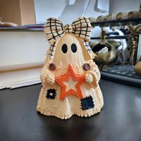 Figurine de gentleman squelette avec lanterne LED et seau citrouille, statue lumineuse en résine, décoration de table effrayante pour maison hantée