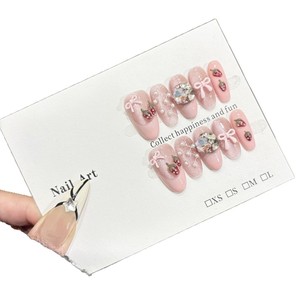 เล็บปลอมแบบกดติดสไตล์ฝรั่งเศส น่ารัก ทำมือ ลายสตรอว์เบอร์รี่พาย สีชมพูสดใส ดีไซน์ตาแมว สติ๊กเกอร์ติดเล็บ - Product Image 5