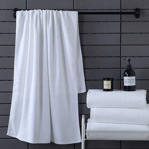 Fournisseur chinois SHIQI bonne qualité <span class=keywords><strong>personnalisée</strong></span> 100% coton <span class=keywords><strong>serviette</strong></span> de bain hôtel <span class=keywords><strong>serviette</strong></span> <span class=keywords><strong>broderie</strong></span> - Product Image 1