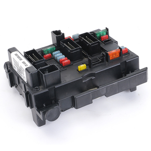 Boîte à fusibles et relais en stock 9657608780 <span class=keywords><strong>BSM</strong></span> B3 pour Citroën C3 C5 C8 XSARA PICASSO Peugeot 206 <span class=keywords><strong>207</strong></span> 307 406 807 - Product Image 3