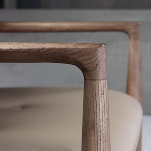 Sedie da Pranzo, Tavolini da Caffè, Scrivanie <span class=keywords><strong>e</strong></span> <span class=keywords><strong>Poltrone</strong></span> in Pelle <span class=keywords><strong>e</strong></span> Legno Massello di Design Italiano - Product Image 5